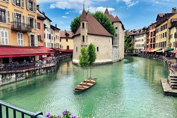 Is Annecy Worth Visiting